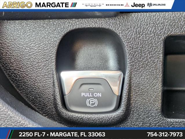 2026 Ram ProMaster Cargo Van Tradesman Low Roof 136 WB w/Pass Seat