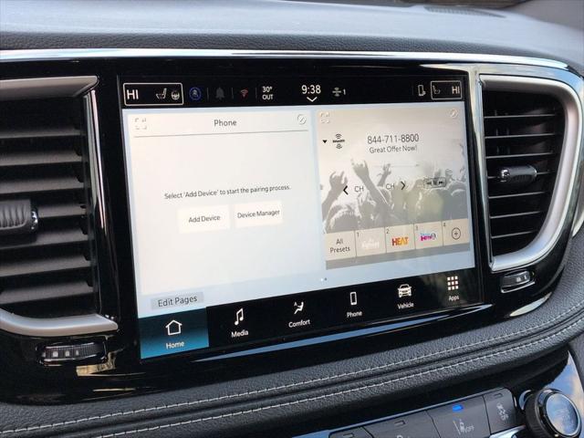 2026 Chrysler Pacifica Select AWD