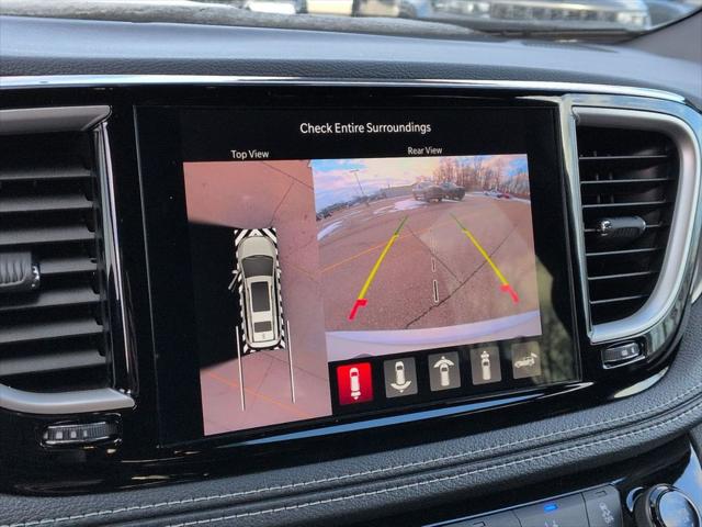 2026 Chrysler Pacifica Select AWD