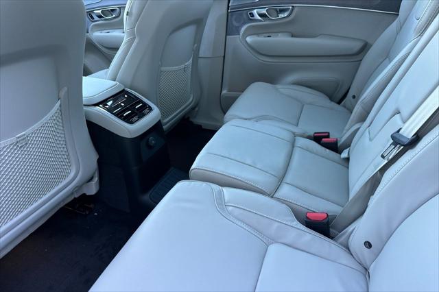 2026 Volvo XC90 Plug-In Hybrid Ultra, T8 AWD, Electric/Gasoline, Bright, 7 Seats