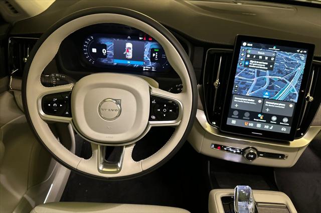 2026 Volvo XC90 Plug-In Hybrid Ultra, T8 AWD, Electric/Gasoline, Bright, 7 Seats