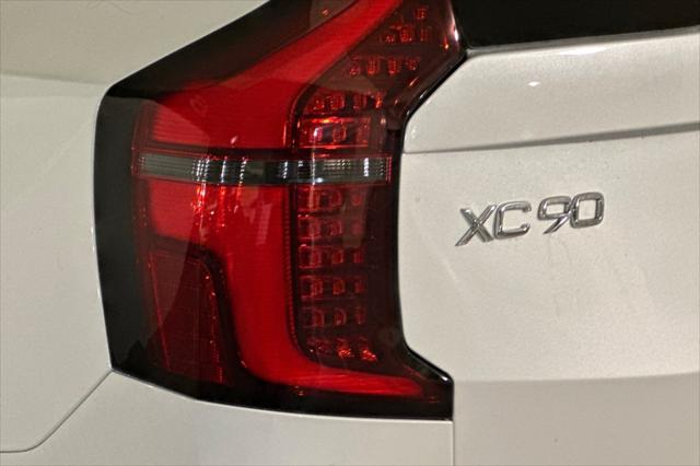 2026 Volvo XC90 Plug-In Hybrid Ultra, T8 AWD, Electric/Gasoline, Bright, 7 Seats