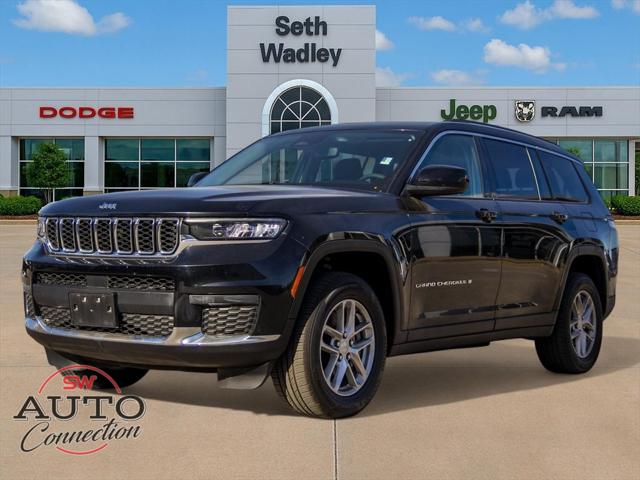 2023 Jeep Grand Cherokee L Laredo 4x2