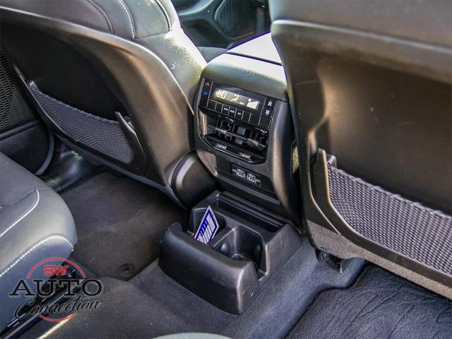 2023 Jeep Grand Cherokee L Laredo 4x2
