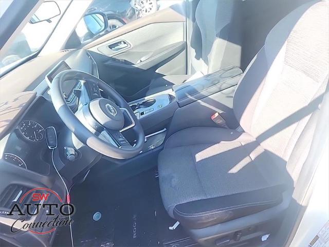 2023 Nissan Rogue SV FWD