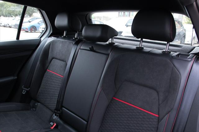 2026 Volkswagen Golf GTI SE
