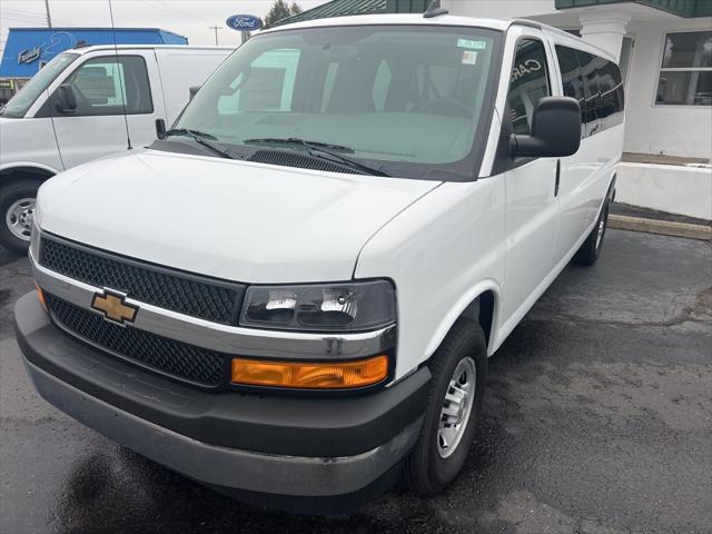 2025 Chevrolet Express Passenger RWD 3500 Extended Wheelbase LT for sale in Albion, MI