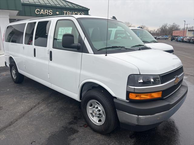 2025 Chevrolet Express Passenger RWD 3500 Extended Wheelbase LT