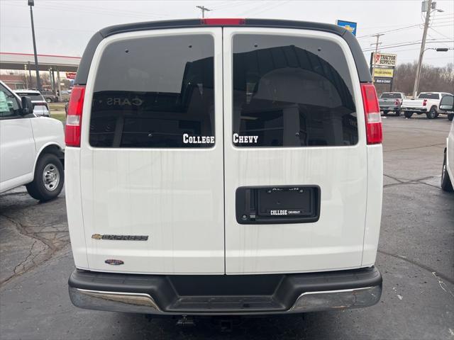 2025 Chevrolet Express Passenger RWD 3500 Extended Wheelbase LT