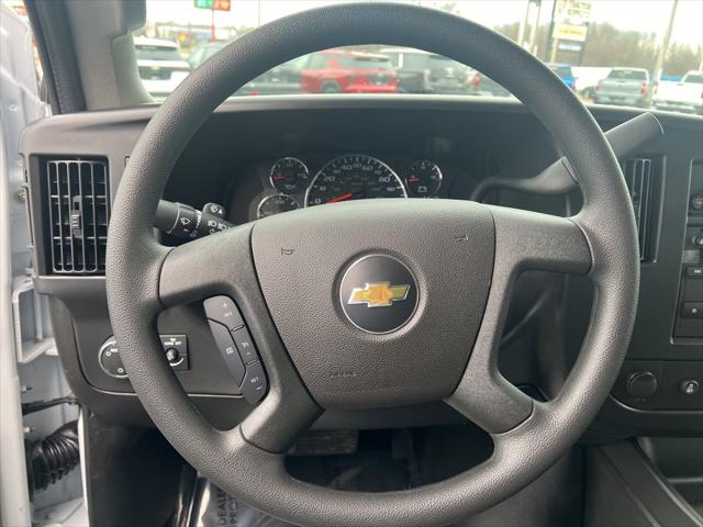 2025 Chevrolet Express Passenger RWD 3500 Extended Wheelbase LT