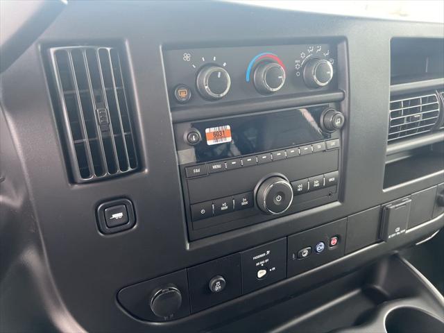 2025 Chevrolet Express Passenger RWD 3500 Extended Wheelbase LT