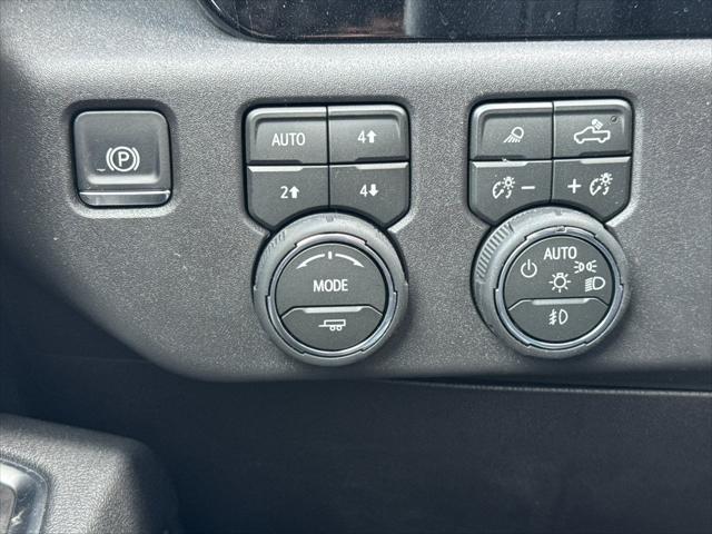 2026 Chevrolet Silverado 1500 4WD Crew Cab Short Bed LT Trail Boss