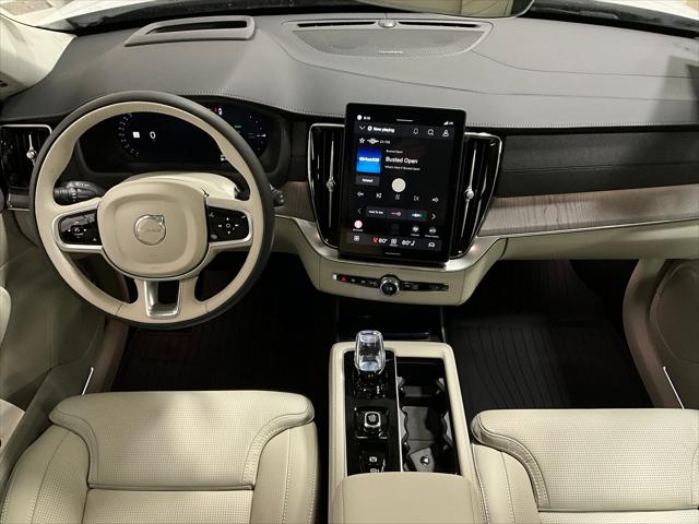 2026 Volvo XC90 Plug-In Hybrid Ultra, T8 AWD, Electric/Gasoline, Bright, 7 Seats