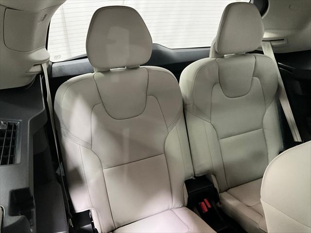 2026 Volvo XC90 Plug-In Hybrid Ultra, T8 AWD, Electric/Gasoline, Bright, 7 Seats