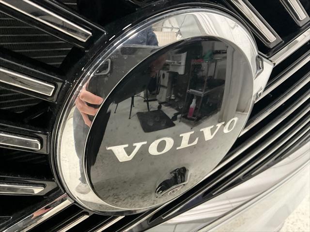 2026 Volvo XC90 Plug-In Hybrid Ultra, T8 AWD, Electric/Gasoline, Bright, 7 Seats