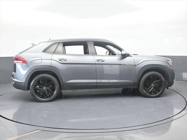 2022 Volkswagen Atlas Cross Sport 2.0T SE w/Technology