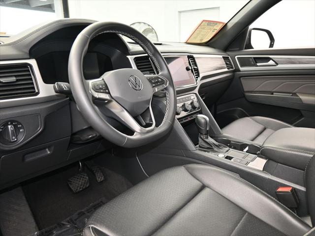 2022 Volkswagen Atlas Cross Sport 2.0T SE w/Technology