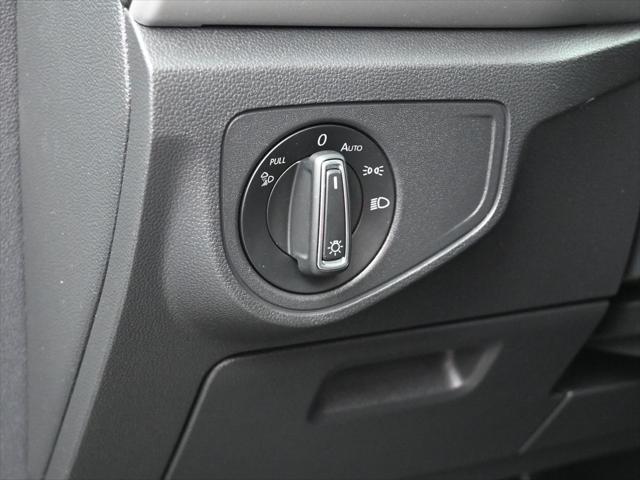 2022 Volkswagen Atlas Cross Sport 2.0T SE w/Technology