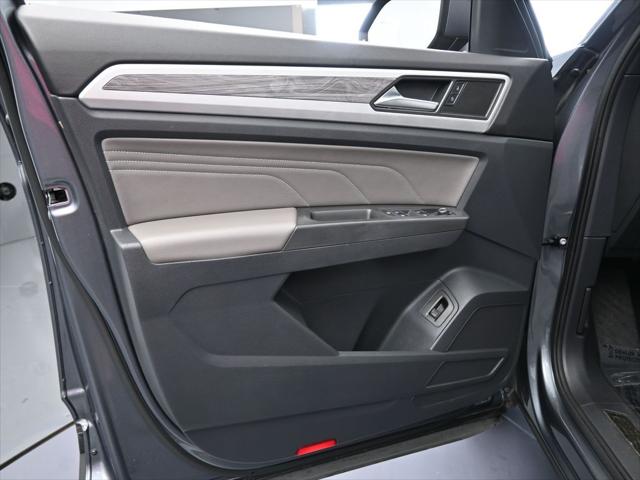 2022 Volkswagen Atlas Cross Sport 2.0T SE w/Technology