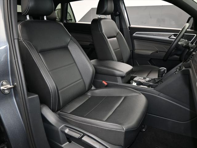 2022 Volkswagen Atlas Cross Sport 2.0T SE w/Technology
