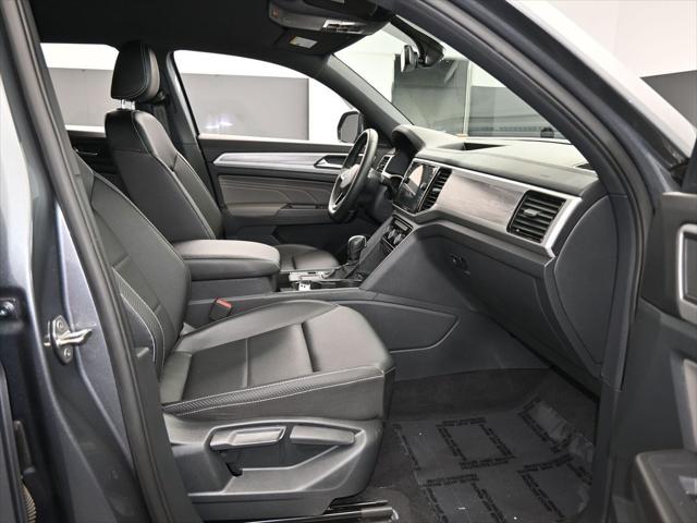 2022 Volkswagen Atlas Cross Sport 2.0T SE w/Technology