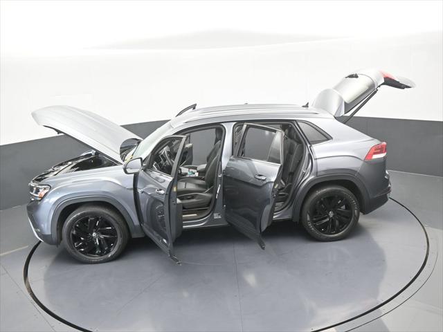 2022 Volkswagen Atlas Cross Sport 2.0T SE w/Technology