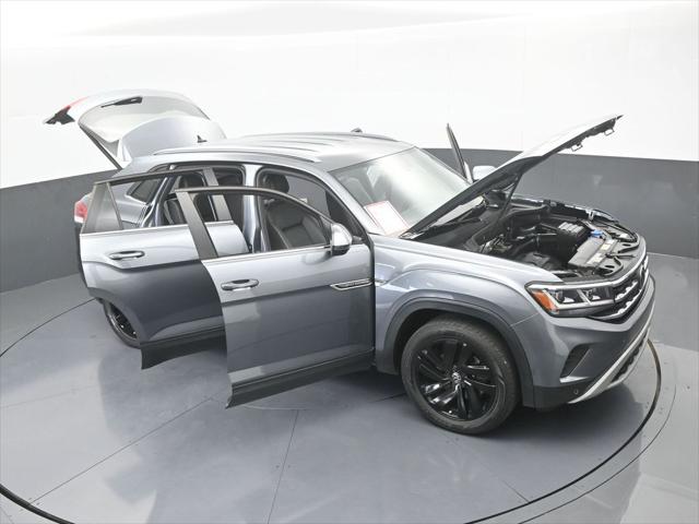 2022 Volkswagen Atlas Cross Sport 2.0T SE w/Technology