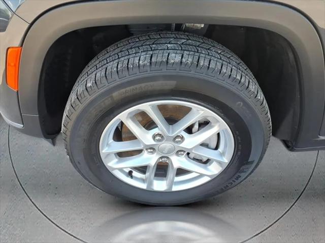 2025 Jeep Grand Cherokee Laredo X 4x4