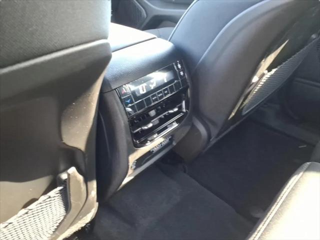 2025 Jeep Grand Cherokee Laredo X 4x4