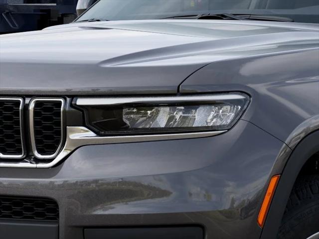 2025 Jeep Grand Cherokee Laredo X 4x4