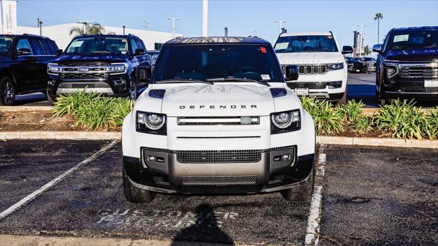 2024 Land Rover Defender 110 P400 X-Dynamic SE