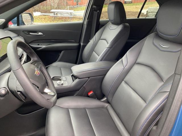 2025 Cadillac XT4 AWD Sport