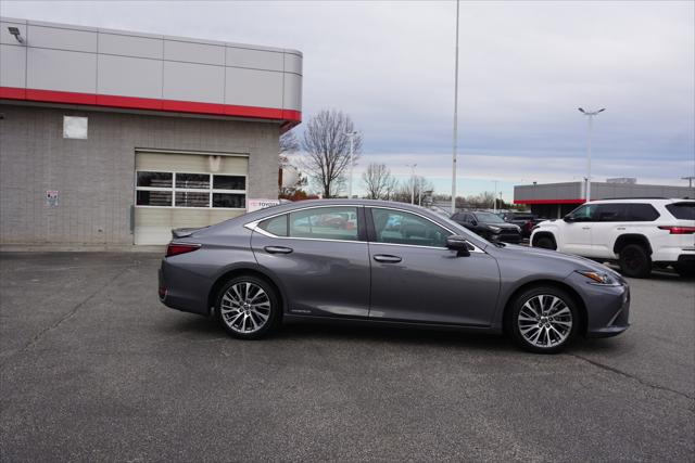 2021 Lexus ES 300h ES 300h