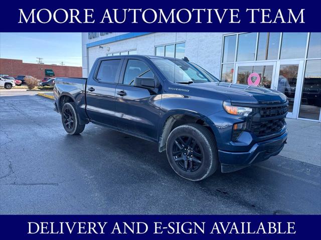 2023 Chevrolet Silverado 1500 4WD Crew Cab Short Bed Custom