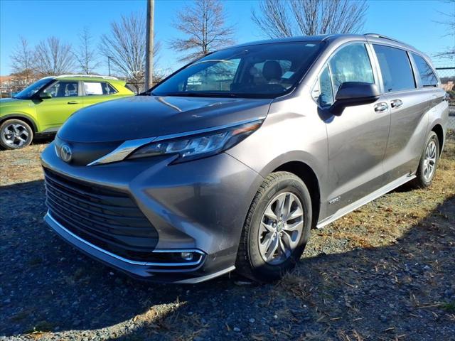 2021 Toyota Sienna XLE