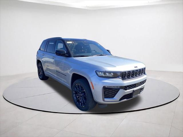 2026 Jeep Grand Cherokee GRAND CHEROKEE SUMMIT 4X4