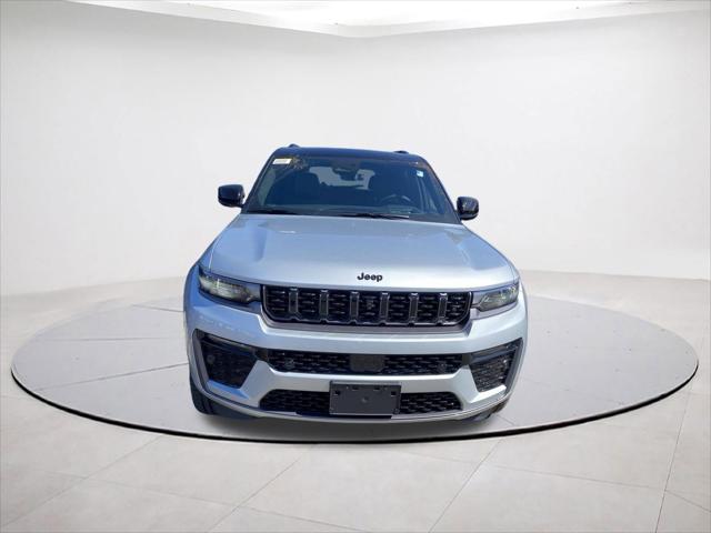 2026 Jeep Grand Cherokee GRAND CHEROKEE SUMMIT 4X4