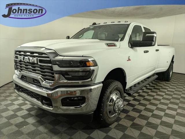 2026 RAM Ram 3500 RAM 3500 TRADESMAN CREW CAB 4X4 8 BOX