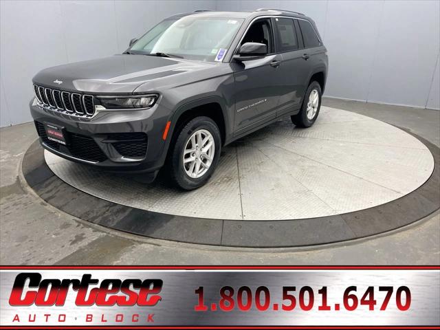 2023 Jeep Grand Cherokee Laredo X 4x4