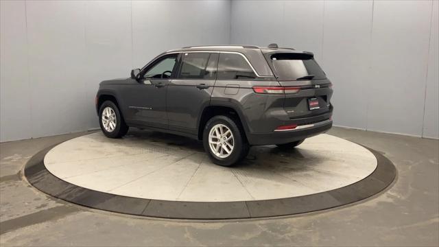 2023 Jeep Grand Cherokee Laredo X 4x4