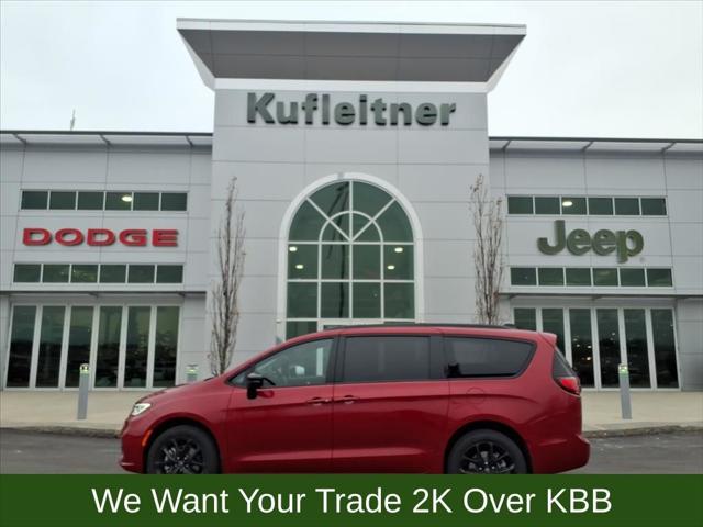 2026 Chrysler Pacifica PACIFICA SELECT AWD