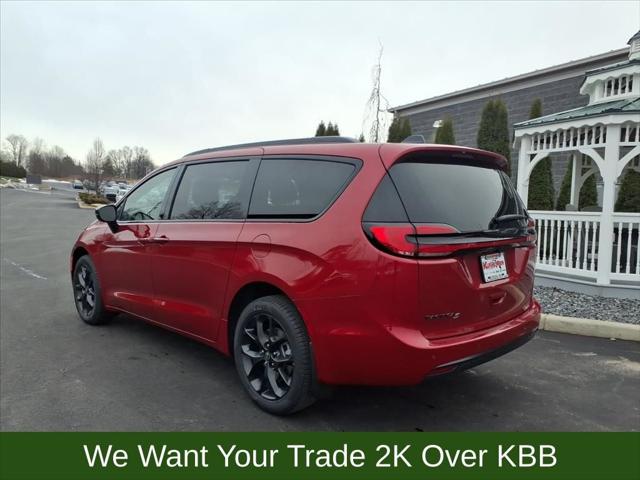 2026 Chrysler Pacifica PACIFICA SELECT AWD
