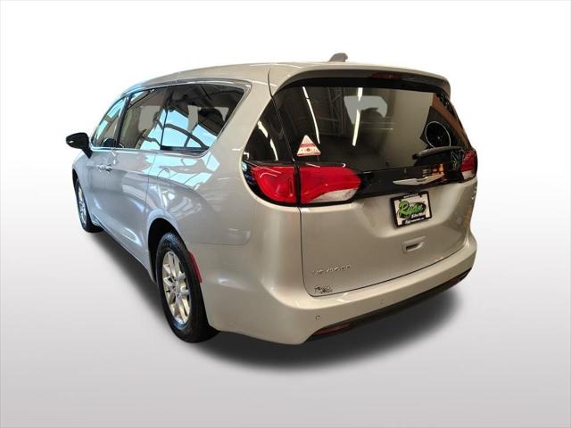 2026 Chrysler Voyager VOYAGER LX