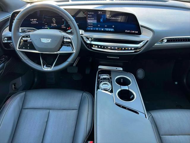 2024 Cadillac iQ Sport w/1SF