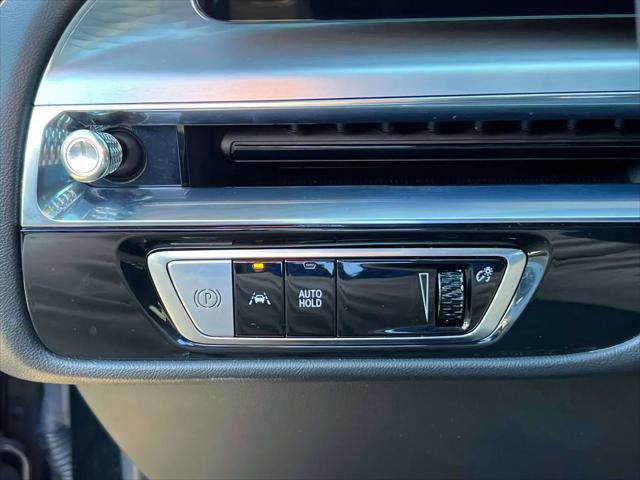 2024 Cadillac iQ Sport w/1SF