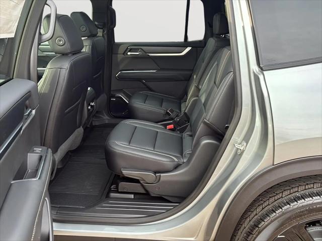2026 GMC Acadia Elevation FWD