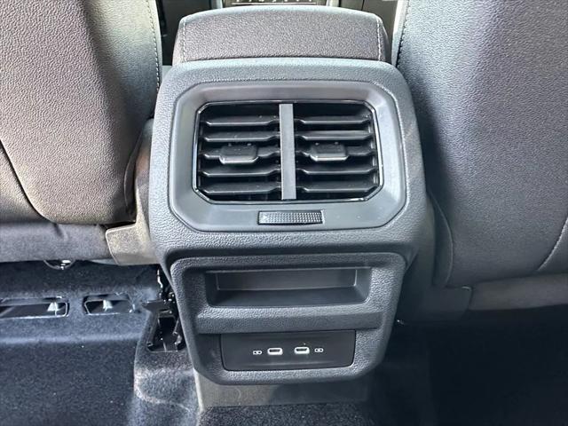 2026 Volkswagen Taos SEL