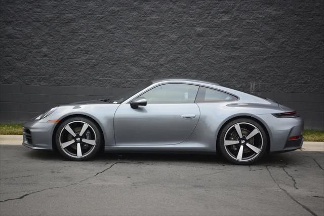 2025 Porsche 911 Carrera