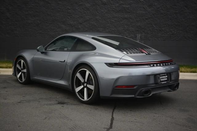 2025 Porsche 911 Carrera