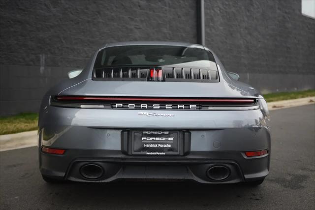 2025 Porsche 911 Carrera